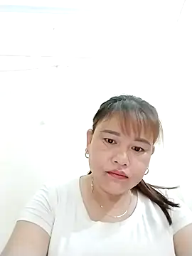 Moubie1 online show from April 2026 06:41:01 PM