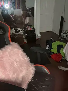 Snapshot of makeDollywet chatting on April 2026 06:59:02 PM makeDollywet online show from April 2026 06:59:02 PM