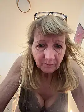 MatureKim online show from March 2026 01:56:01 PM