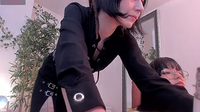 mira0 0 online show from April 2026 05:54:02 PM