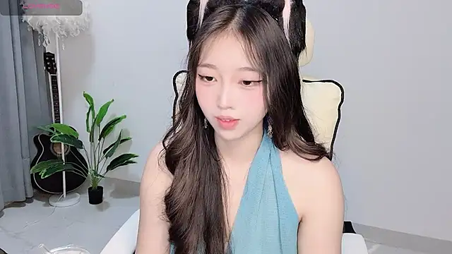 Yukiy8877 online show from March 2026 09:36:02 PM