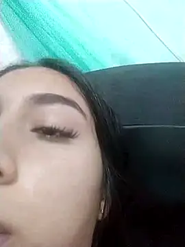 Snapshot of Sexy_sara_outdoorss chatting on April 2026 04:23:01 PM Sexy sara outdoorss online show from April 2026 04:23:01 PM