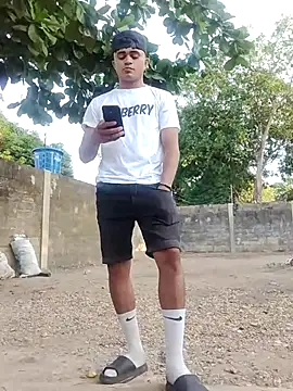 Snapshot of HOTRAINYGOLDEN chatting on March 2026 11:26:02 AM HOTRAINYGOLDEN online show from March 2026 11:26:02 AM