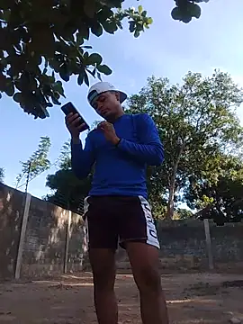 Snapshot of HOTRAINYGOLDEN chatting on March 2026 12:16:02 PM HOTRAINYGOLDEN online show from March 2026 12:16:02 PM