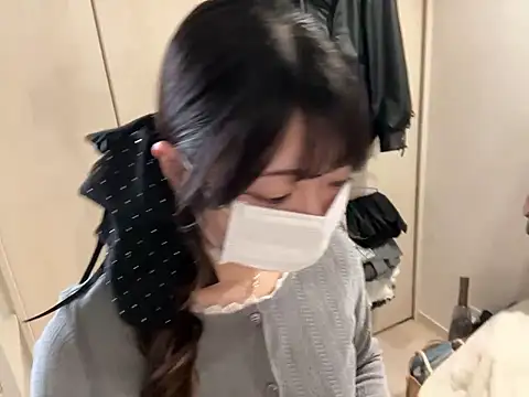 y-u-r-a-33 online show from April 2026 08:36:02 AM