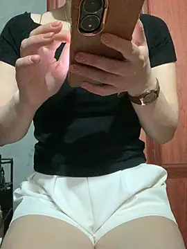 Snapshot of Zinii99 chatting on March 2026 03:26:01 PM Zinii99 online show from March 2026 03:26:01 PM