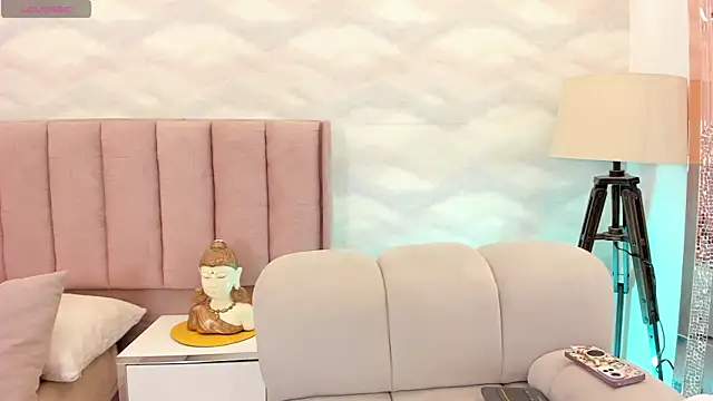 Snapshot of enyel_miller chatting on April 2026 03:56:01 AM enyel miller online show from April 2026 03:56:01 AM