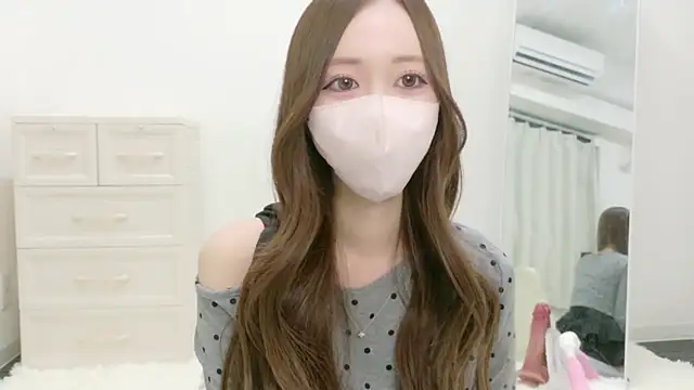 Snapshot of salachan_v chatting on April 2026 11:30:02 AM salachan v online show from April 2026 11:30:02 AM