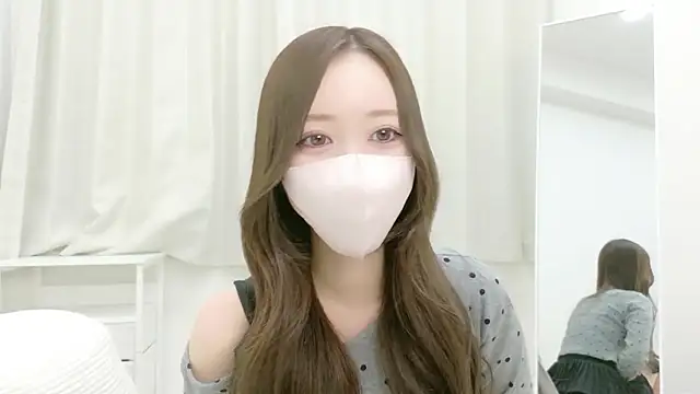 Snapshot of salachan_v chatting on April 2026 11:27:01 AM salachan v online show from April 2026 11:27:01 AM