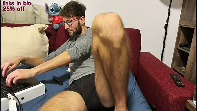 SoloUno0 online show from April 2026 07:14:01 PM