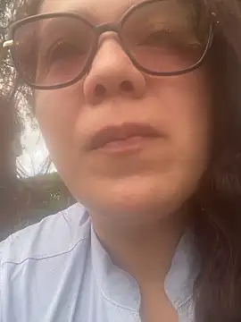 Alaialuxe online show from April 2026 06:30:01 PM