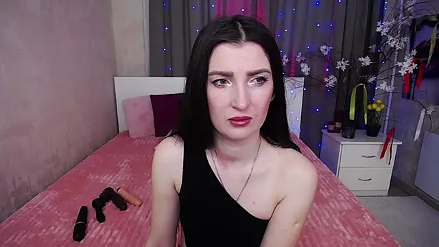 Snapshot of EvelinCuper_ chatting on April 2026 05:27:02 AM EvelinCuper online show from April 2026 05:27:02 AM