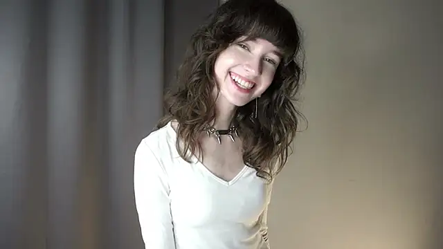 Snapshot of DellaLeck chatting on March 2026 07:52:02 PM DellaLeck online show from March 2026 07:52:02 PM