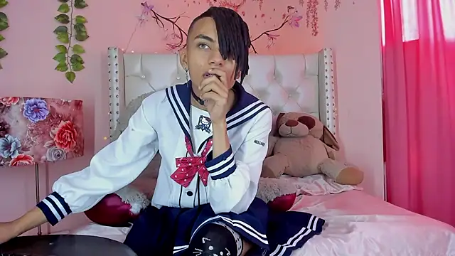 Snapshot of romeo_laurient chatting on April 2026 08:09:01 PM romeo laurient online show from April 2026 08:09:01 PM