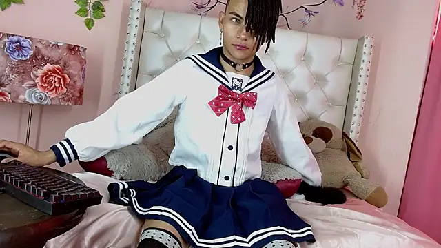 Snapshot of romeo_laurient chatting on April 2026 08:03:01 PM romeo laurient online show from April 2026 08:03:01 PM