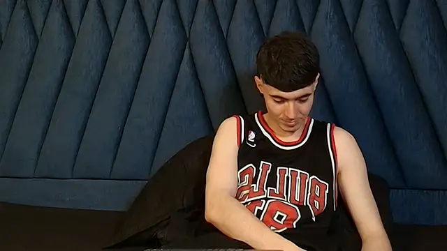 lio     online show from April 2026 03:26:01 AM