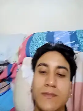 Snapshot of EsmeraldaNaim chatting on April 2026 04:37:02 PM EsmeraldaNaim online show from April 2026 04:37:02 PM