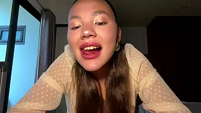 kamila 18 french online show from April 2026 02:31:01 AM