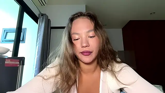 kamila 18 french online show from April 2026 05:07:01 AM