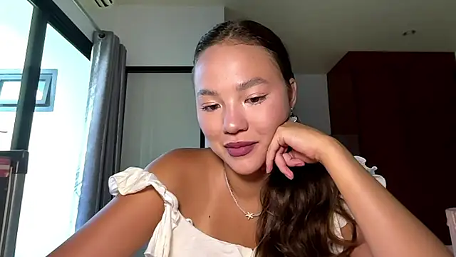 kamila 18 french online show from April 2026 05:10:01 AM