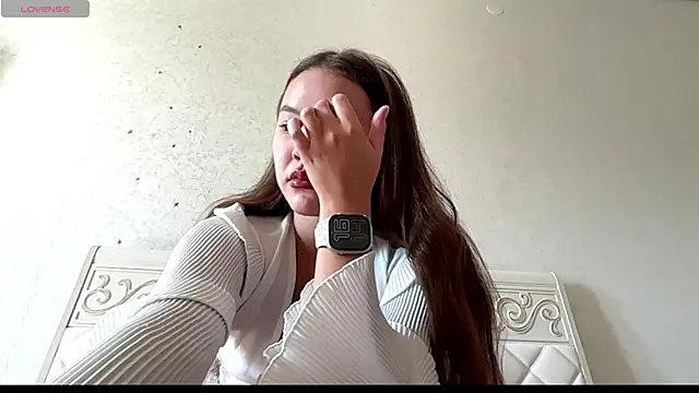 Snapshot of kamila_18_french chatting on July 2026 09:14:02 AM kamila 18 french online show from July 2026 09:14:02 AM