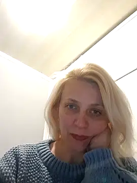 Snapshot of MiaLove183 chatting on March 2026 01:33:01 PM MiaLove183 online show from March 2026 01:33:01 PM