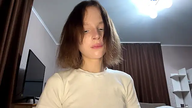 Snapshot of asunanue chatting on April 2026 11:02:01 PM asunanue online show from April 2026 11:02:01 PM