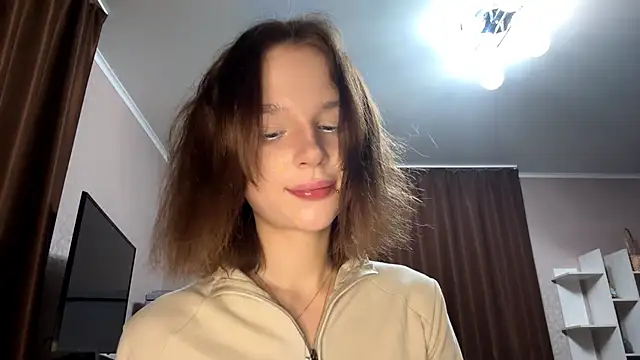 Snapshot of asunanue chatting on April 2026 10:14:02 PM asunanue online show from April 2026 10:14:02 PM