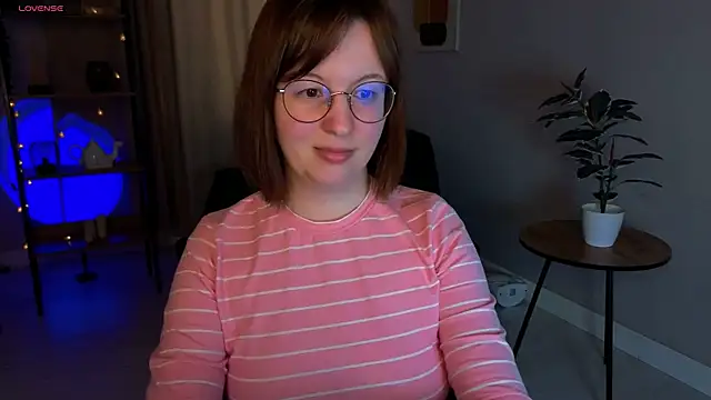 Snapshot of arizzzona_baby chatting on April 2026 02:11:01 PM arizzzona baby online show from April 2026 02:11:01 PM