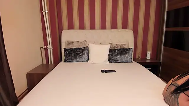 AshxleyPage online show from April 2026 07:55:01 PM