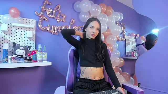 Zoe 444 online show from April 2026 04:17:01 AM