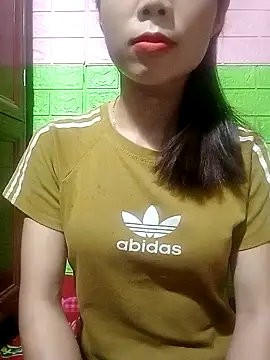 AmyLinee01 online show from April 2026 05:15:01 AM