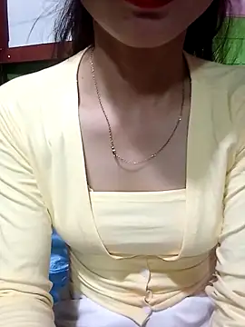 AmyLinee01 online show from April 2026 05:30:01 AM