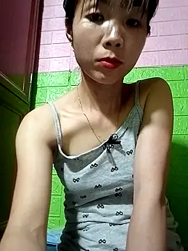 AmyLinee01 online show from April 2026 05:31:02 PM