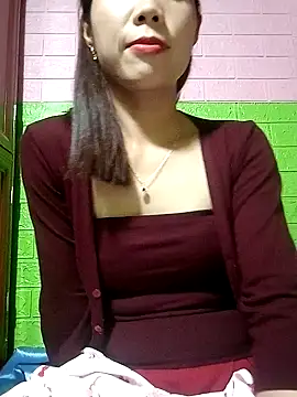Snapshot of AmyLinee01 chatting on April 2026 05:26:02 PM AmyLinee01 online show from April 2026 05:26:02 PM