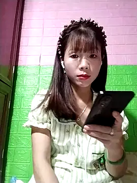 Snapshot of AmyLinee01 chatting on May 2026 05:08:01 PM AmyLinee01 online show from May 2026 05:08:01 PM