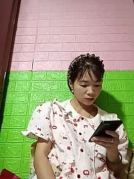 Snapshot of AmyLinee01 chatting on May 2026 05:45:02 AM AmyLinee01 online show from May 2026 05:45:02 AM