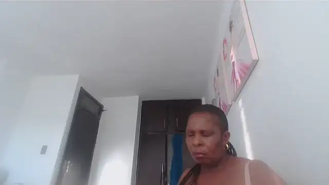 Snapshot of Lucia-boobs chatting on April 2026 02:22:01 PM Lucia-boobs online show from April 2026 02:22:01 PM