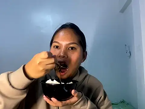 Snapshot of CorrinaThach chatting on April 2026 03:30:02 PM CorrinaThach online show from April 2026 03:30:02 PM