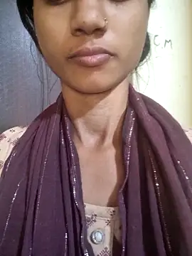 Snapshot of Curvy_Amyra chatting on April 2026 04:12:01 AM Curvy Amyra online show from April 2026 04:12:01 AM