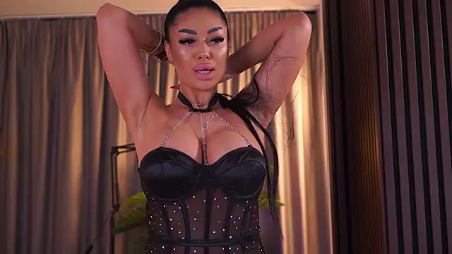 Snapshot of LatinaMorene chatting on March 2026 07:28:01 PM LatinaMorene online show from March 2026 07:28:01 PM