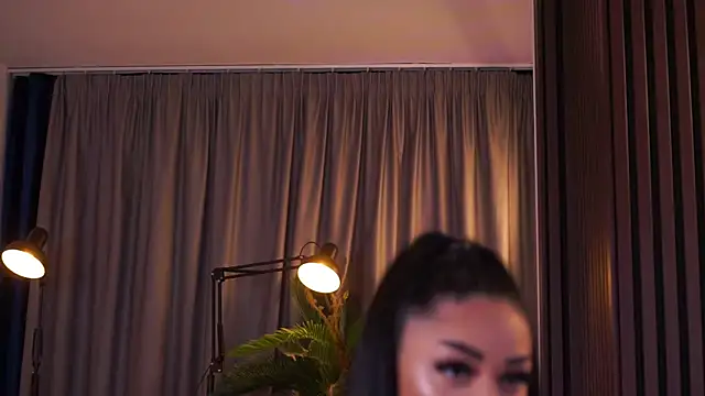 Snapshot of LatinaMorene chatting on March 2026 07:31:01 PM LatinaMorene online show from March 2026 07:31:01 PM