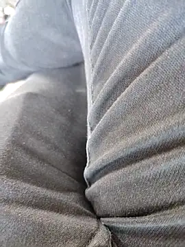 Snapshot of roselover2222 chatting on April 2026 06:44:02 AM roselover2222 online show from April 2026 06:44:02 AM