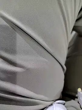 Snapshot of roselover2222 chatting on April 2026 08:28:02 PM roselover2222 online show from April 2026 08:28:02 PM