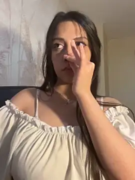 Snapshot of MargaritaMoon chatting on May 2026 07:05:02 AM MargaritaMoon online show from May 2026 07:05:02 AM