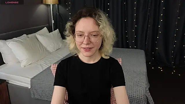 HottoKori online show from April 2026 05:34:01 AM