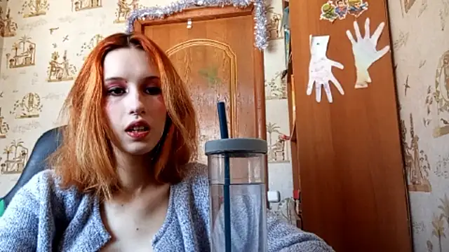 SirenFrost online show from April 2026 10:05:01 AM