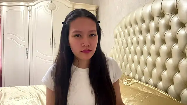 Snapshot of ayanovae chatting on March 2026 06:41:03 AM ayanovae online show from March 2026 06:41:03 AM