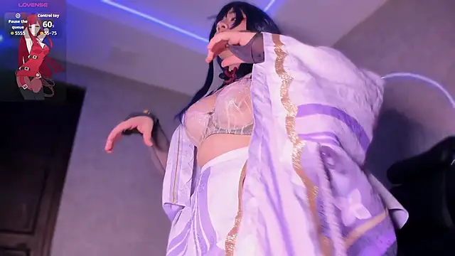 Carmillaa online show from March 2026 10:37:02 PM