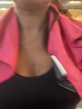 Supremegirlvibes online show from June 2026 06:34:02 PM